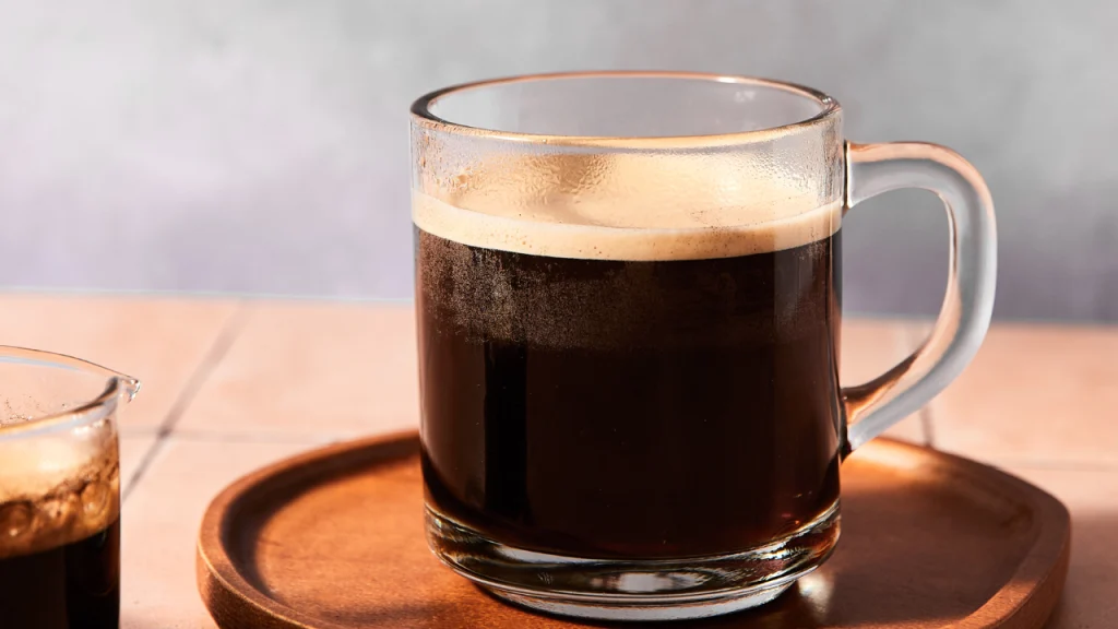 Americano Panas kopi hitam panas